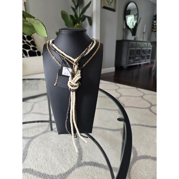 The Limited Beaded Knot Necklace NWT - Picture 3 of 4